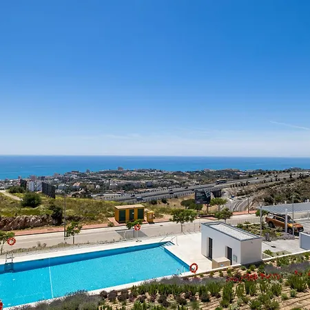 Vivi Homes - Santangelo Pool, Terrace & Sea View Benalmadena